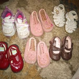 6 pairs of shoes